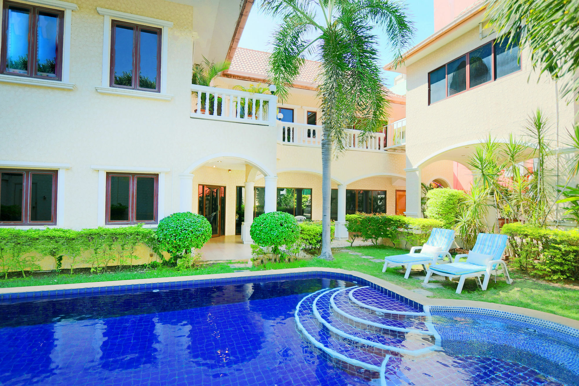 Pattaya Holiday Villas Bang Lamung Esterno foto